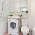Apartment Bright Srodmiescie By Renters *