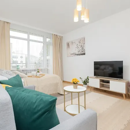 Daire Bright Srodmiescie By Renters *