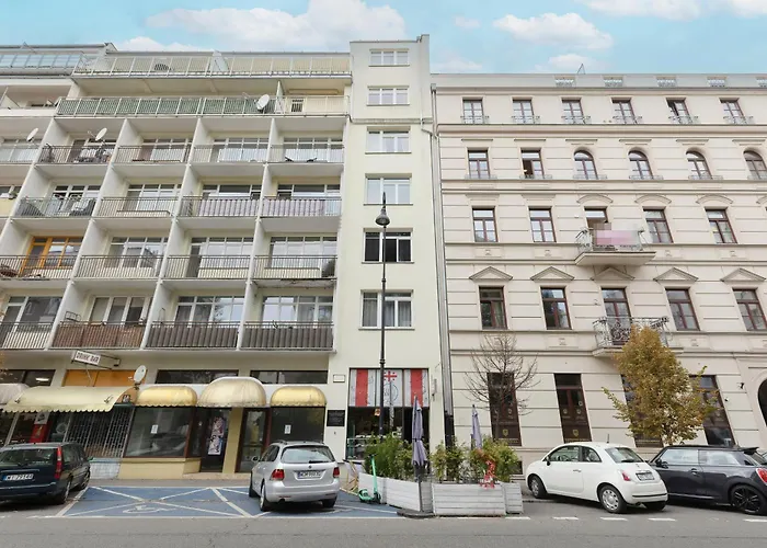 Bright Srodmiescie By Renters Apartman Varsó