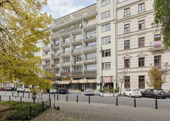 Bright Srodmiescie By Renters Apartman *