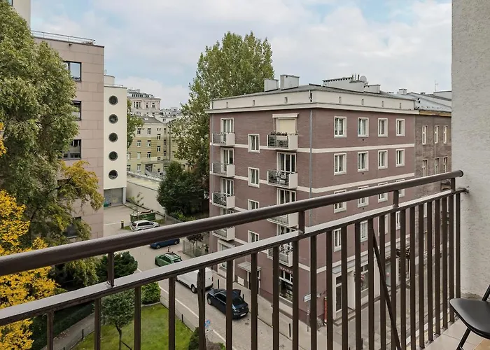 Bright Srodmiescie By Renters * Varsó