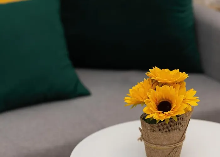 Bright Srodmiescie By Renters * Varsó