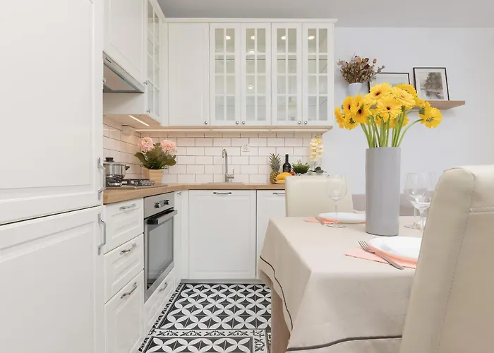 Bright Srodmiescie By Renters Lejlighed *