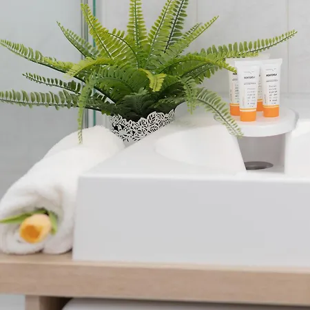 아파트 Bright Srodmiescie By Renters *